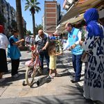 Denizli’de Mevlid Kandili’nde 571 gül dağıtıldı
