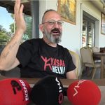 Ünlü müzisyen Özgür Can Öney, baba ocağı Tavşanlı’da çocukluk hatıralarını tazeledi
