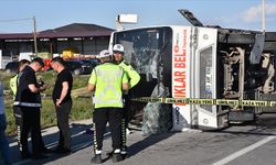 Afyonkarahisar'da servis midibüsü kazası! 12 yaralı