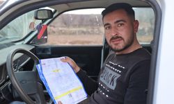 Otomobili muayeneden geçen vatandaş, sevincini zurna ile kutladı