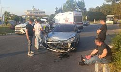 2 otomobil çarpıştı: 3 yaralı