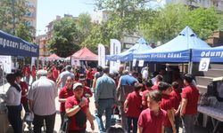 Türk Silahlı Kuvvetlerini Güçlendirme Vakfı hayır panayırı düzenledi