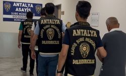 Sahte altınla kuyumcuları dolandıran 4 şüpheli yakalandı