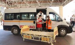 Otobüsle otomobilin çarpıştığı kazada 3 kişi yaralandı