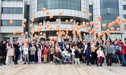 Lösemiye karşı turuncu umutlar gökyüzüne yükseldi