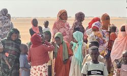 Sudan’da yerinden edilen on binlerce kişi acil yardıma ihtiyaç duyuyor
