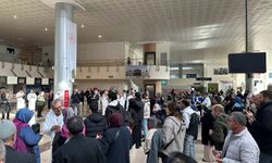 Umre kafilesi dualarla uğurlandı