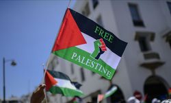 Fas'ta binlerce kişi, "siz ümmetin onurusunuz" sloganıyla Gazze'ye destek için yürüdü