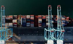 İhracatçı firmalara resim ve harç istisnası için verilen süre uzatıldı