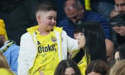 Lösemi hastası küçük Fenerbahçe taraftarının derbi izleme hayali gerçek oldu