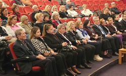Nazilli'de Cumhuriyetin ilk kadın vekilleri konuşuldu