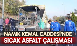 Namık Kemal Caddesi’nde sıcak asfalt çalışması