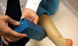 Solaryuma girmek melanoma yakalanma riskini neredeyse üç kat artırıyor