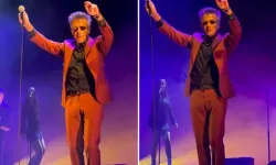 Teoman sahnede kendinden geçti