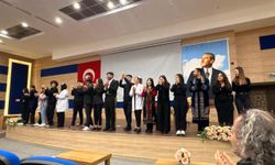 “Türklerin Bağımsızlık Ateşi 16 Jeltoksan” büyük alkış aldı