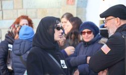 Ünlü oyuncu Burcu Özberk’in dedesi son yolculuğuna uğurlandı