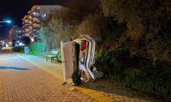 Antalya Gazipaşa’da park halindeki otomobile çarpan sürücü kaçtı