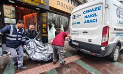 Antalya'da apart otelin odasında ölü bulundu