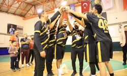 Denizli Çameli’de Kurumlar ve Mahalleler Arası Voleybol Turnuvası sona erdi