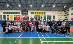 Denizli’de badminton müsabakalarında dereceler belli oldu