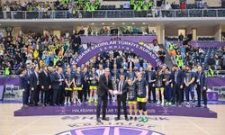 Başkan Çavuşoğlu, kupa coşkusuna ortak oldu