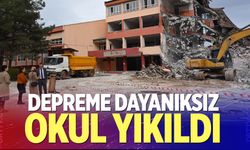 Denizli'de depreme dayanıksız okul yıkıldı