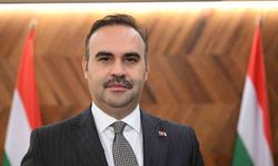 Bakan Kacır: "Teknolojisini üretemeyen ülkelerin ayakta kalma şansı yok"