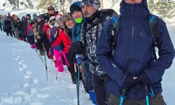 Gediz Murat Dağı Termal ve Kayak Merkezinde keyifli kar yürüyüşü