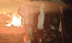 Odunluk deposunda çıkan yangın korkuttu