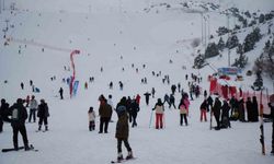 Çakal Ergan Kayak Merkezi’nde
