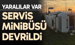 Servis minibüsü devrildi