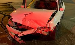 Otomobillerin çarpıştığı kazada 4 kişi yaralandı