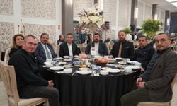 Başkan Sarun İdmanyurdu’nun iftar yemeğine katıldı