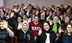 Denizli’de kadınlar hem yüzdü hem sosyalleşti