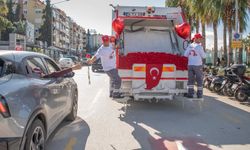 Çöp kamyonu sevgi dağıttı