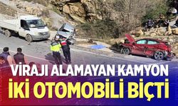 Virajı alamayan kamyon 2 otomobili biçti: 1 ölü, 3 yaralı