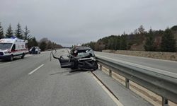 Otomobil tıra arkadan çarptı, 5 kişi yaralandı