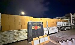 1 tır dolusu kaçak boş makaron ele geçirdi