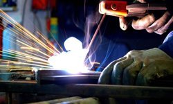 Sanayi üretimi yıllık yüzde 2,2 arttı