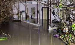 Seydikemer'de su baskını: Evler tahliye edildi