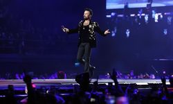 Tarkan’ı 9 gündür süren konser serisinde yaklaşık 50 bin kişi dinledi