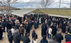 Denizli’de umre yolcuları dualarla uğurlandı