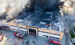 Manisa'da Organize Sanayi Bölgesi'nde fabrika yangını!