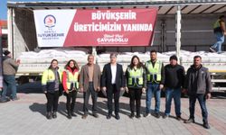 Çardak’ta 162 Üreticiye 721 Çuval Gübre Desteği