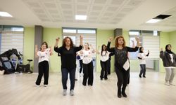 Denizli’de öğrenciler yurtlarda halk oyunları öğreniyor