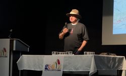 Şener Üşümezsoy'dan kritik uyarı: "Simav fayı stresini bitirmedi"