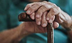 Kireçlenmede 60 yaş üzeri ve kadınlarda risk artıyor