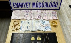Kütahya’da sahte altınla dolandırıcılık yaptılar, Afyon’da yakalandılar