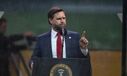 "Anlaşma yapılabilir, top İran’da"