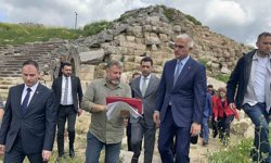 Bakan Ersoy, Kastabala Antik Kenti’nde incelemelerde bulundu